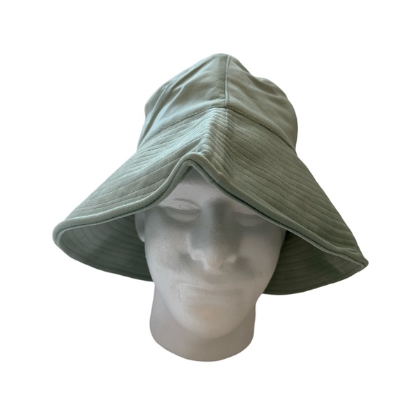 Freya - Cassia Short Brim Bucket Hat - Picture 2 of 8
